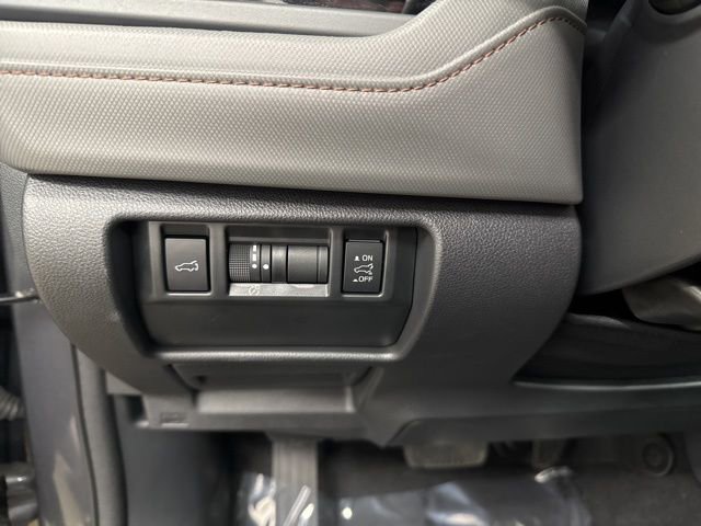 Used 2025 Subaru Forester Sport image 32