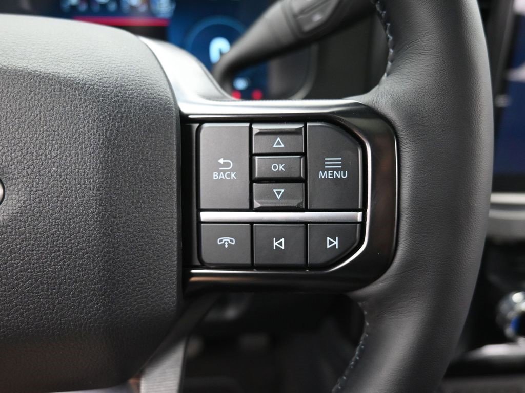 New 2026 Ford F250 Platinum w/ FX4 Off-Road Package image 18