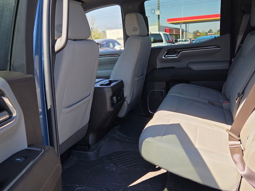 Used 2024 Chevrolet Silverado 1500 LT w/ Z71 Off-Road Package image 5