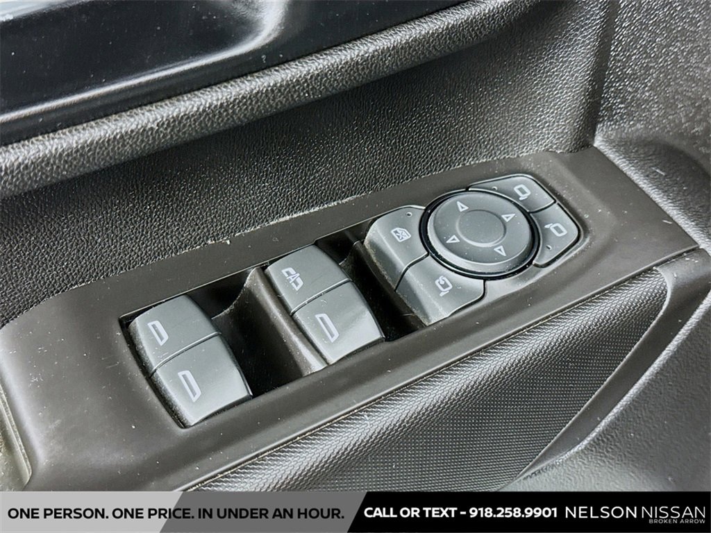 Used 2021 Chevrolet Silverado 2500 Custom w/ Custom Value Package image 18