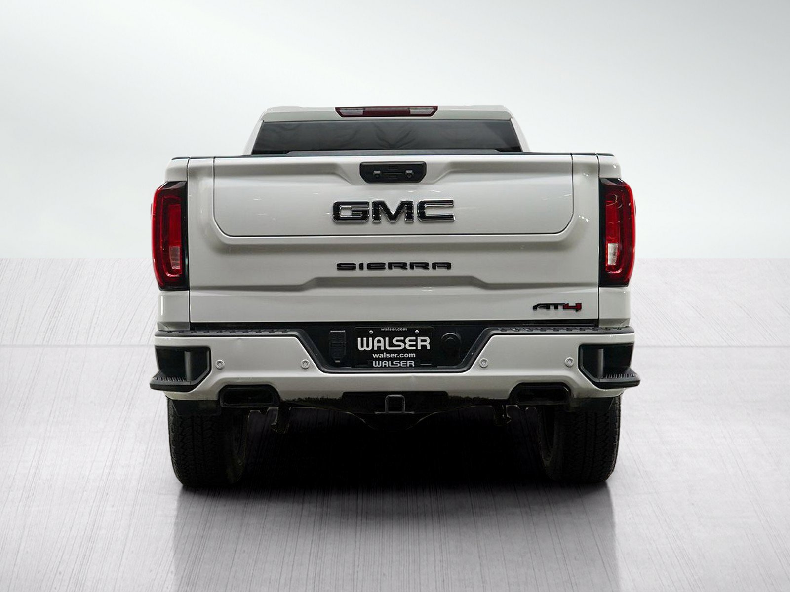 Used 2024 GMC Sierra 1500 AT4 AWD/4WD image 4