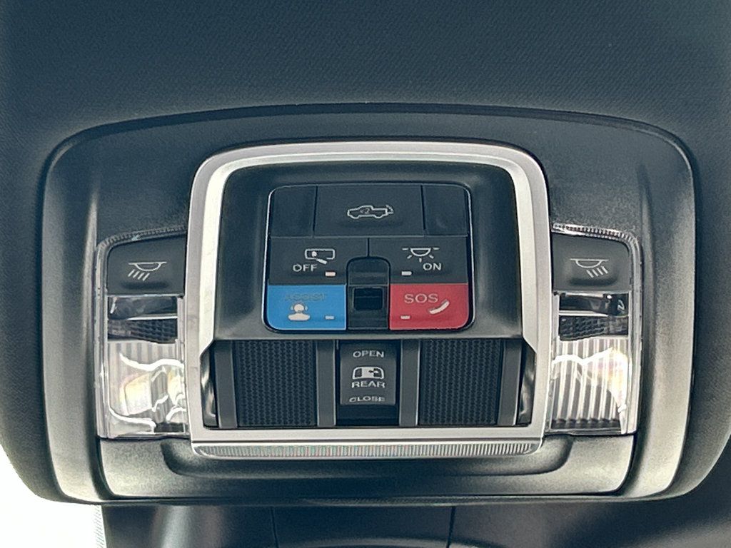 New 2026 RAM 2500 Laramie AWD/4WD image 23