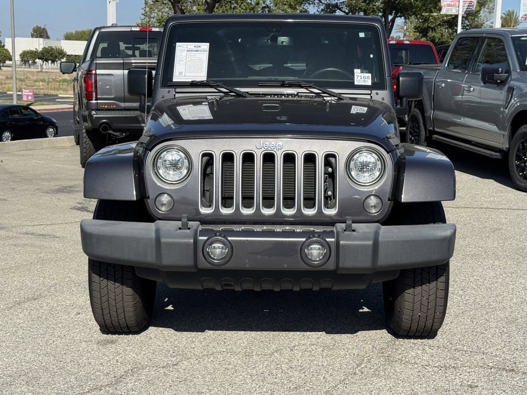 Used 2018 Jeep Wrangler Unlimited Sahara w/ Connectivity Group AWD/4WD video 2