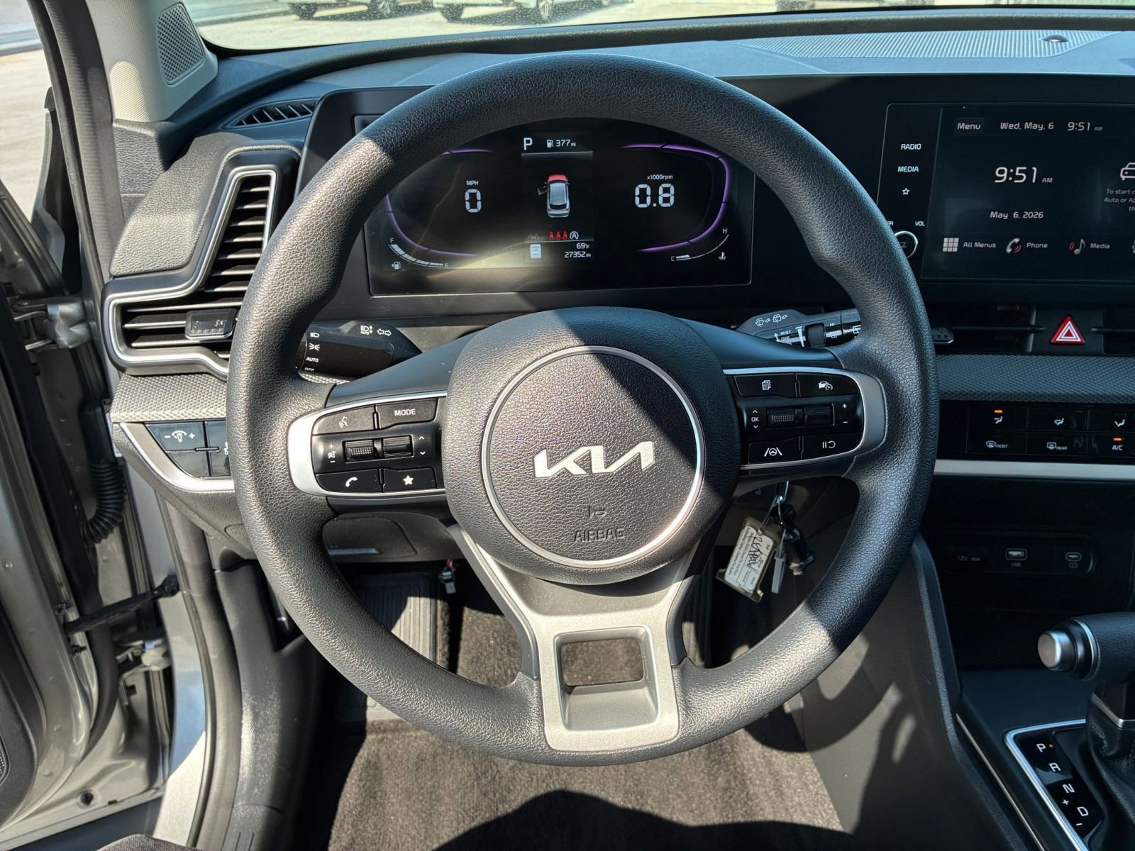 Used 2025 Kia Sportage LX FWD image 27
