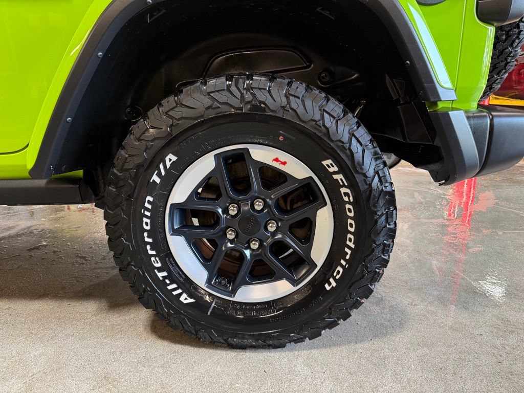 Used 2021 Jeep Wrangler Unlimited Rubicon w/ Cold Weather Group AWD/4WD image 34