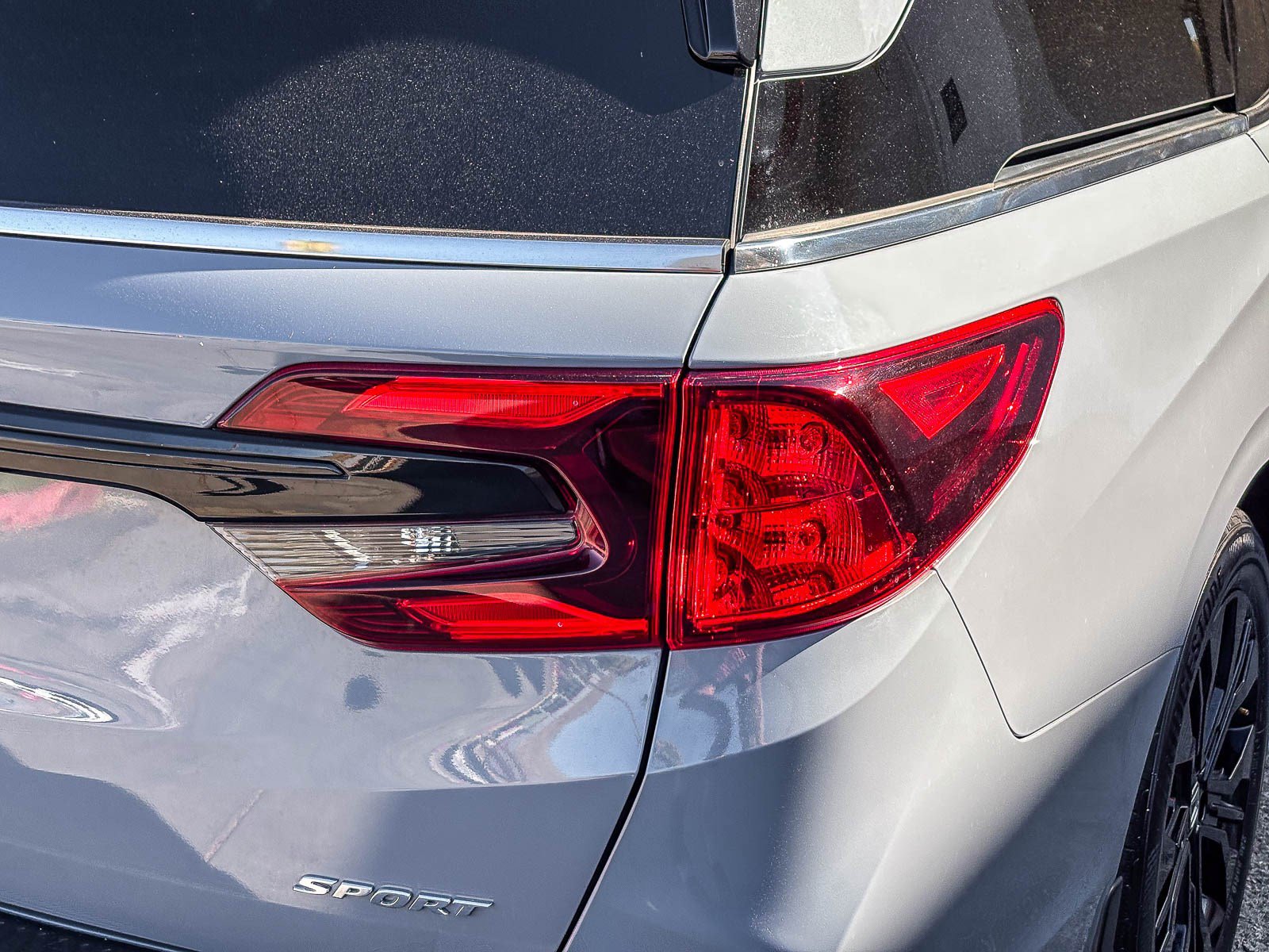 Certified 2025 Honda Odyssey Sport-L image 8
