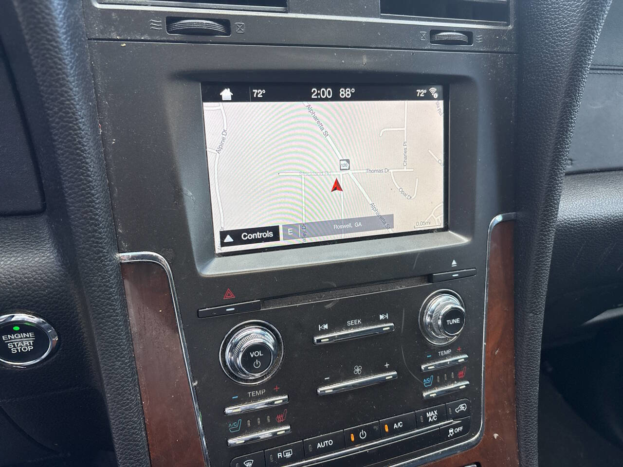 Used 2017 Lincoln Navigator Select RWD image 10