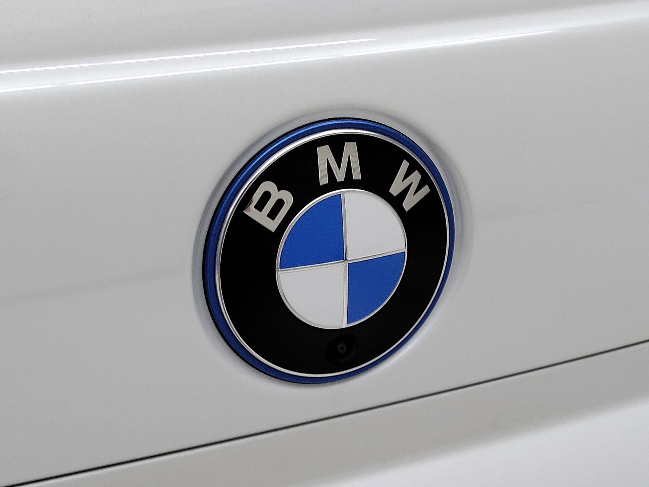 Used 2025 BMW i7 xDrive60 image 9