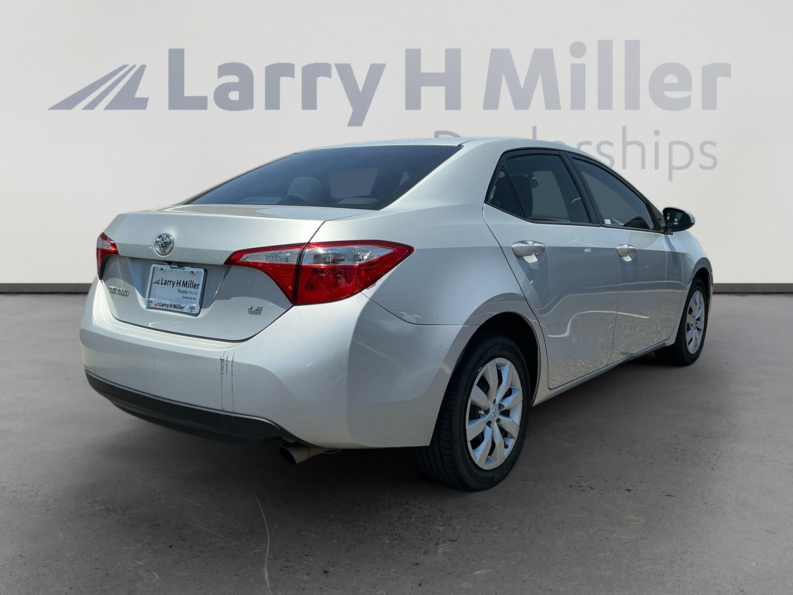Used 2014 Toyota Corolla LE FWD image 5