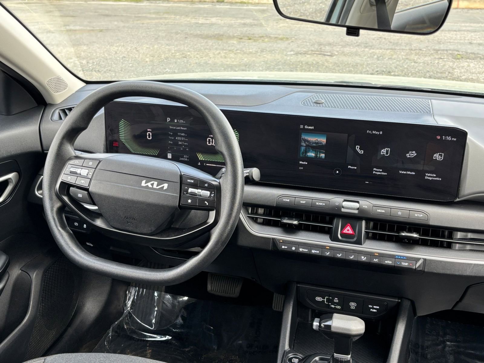 Used 2025 Kia K4 FWD image 30