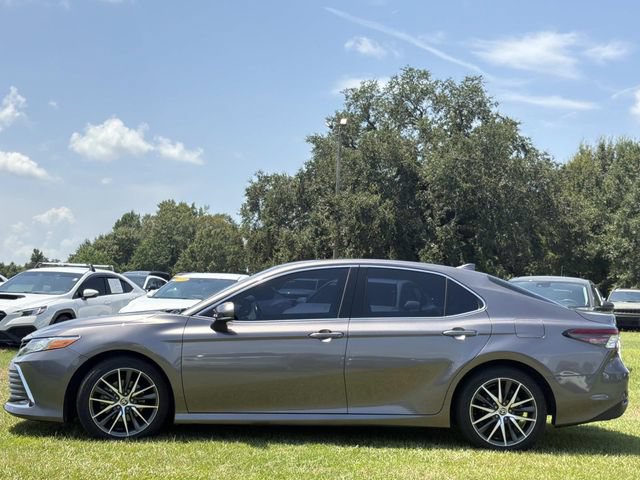Used 2021 Toyota Camry XLE w/ Carpet Mat Package (TMS) AWD/4WD image 10