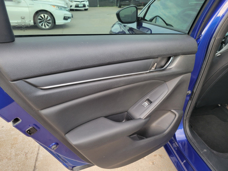Used 2020 Honda Accord Sport image 20
