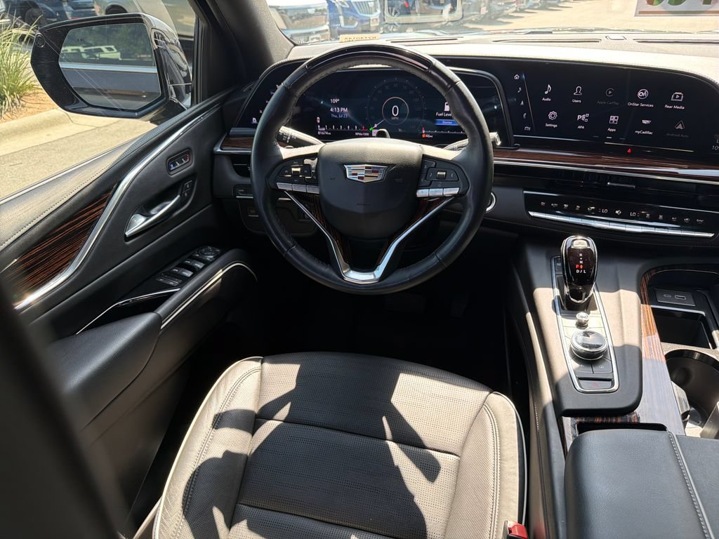 Used 2023 Cadillac Escalade ESV Premium Luxury RWD image 32