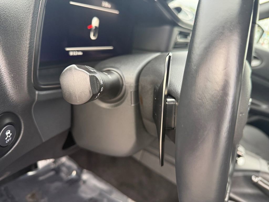 Certified 2023 Nissan Z Performance w/ Floor Mat Package (L93) image 15