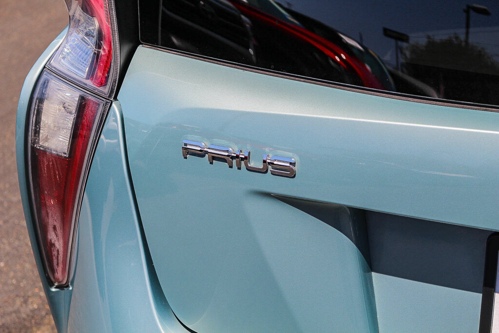 Used 2016 Toyota Prius Two FWD image 28