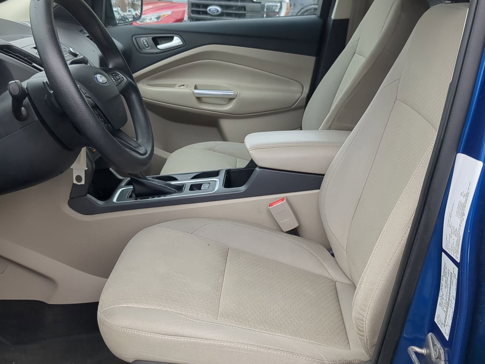 Used 2017 Ford Escape SE image 18