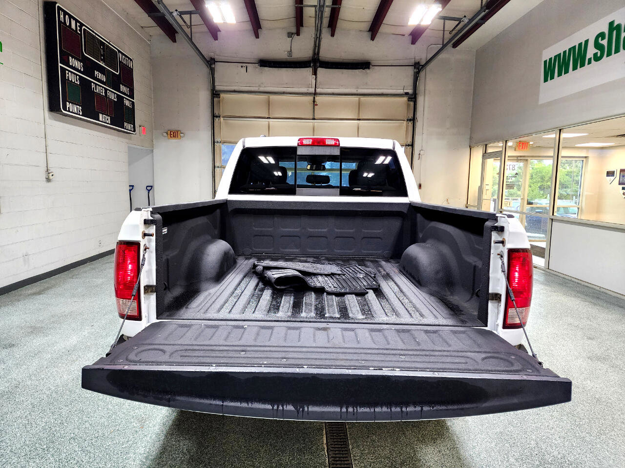 Used 2013 RAM 1500 Classic SLT w/ Premium Display Pkg image 20