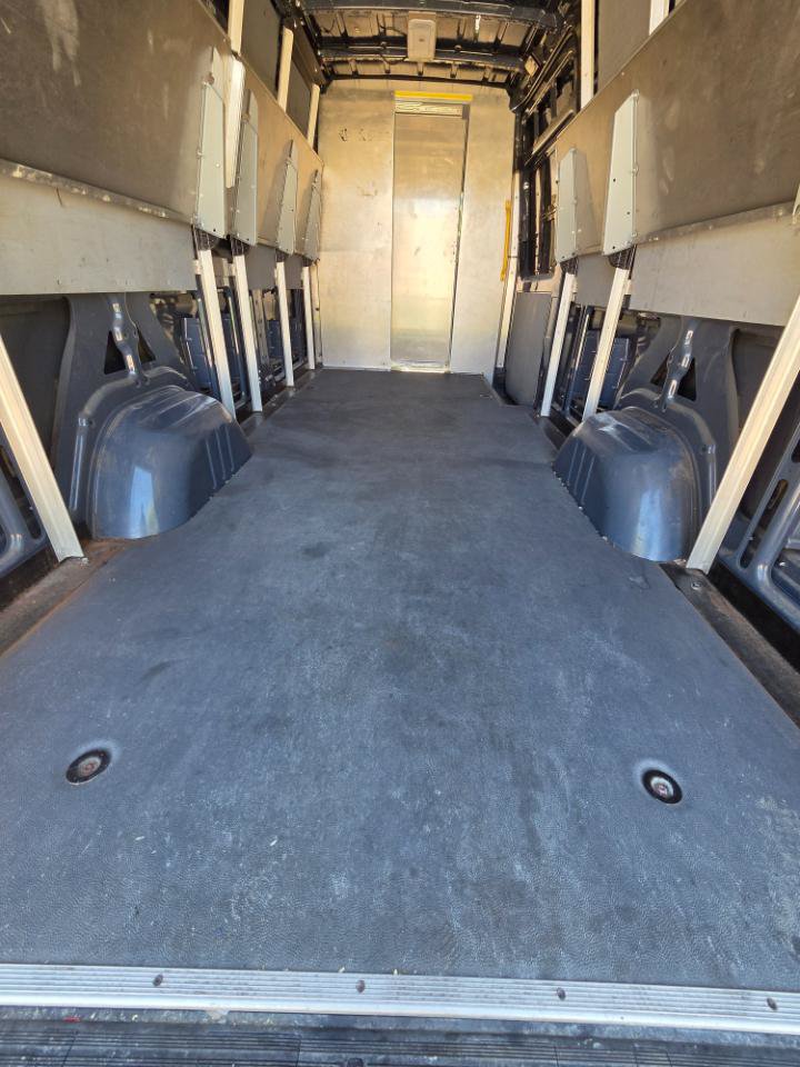 Used 2019 Mercedes-Benz Sprinter 170 image 40