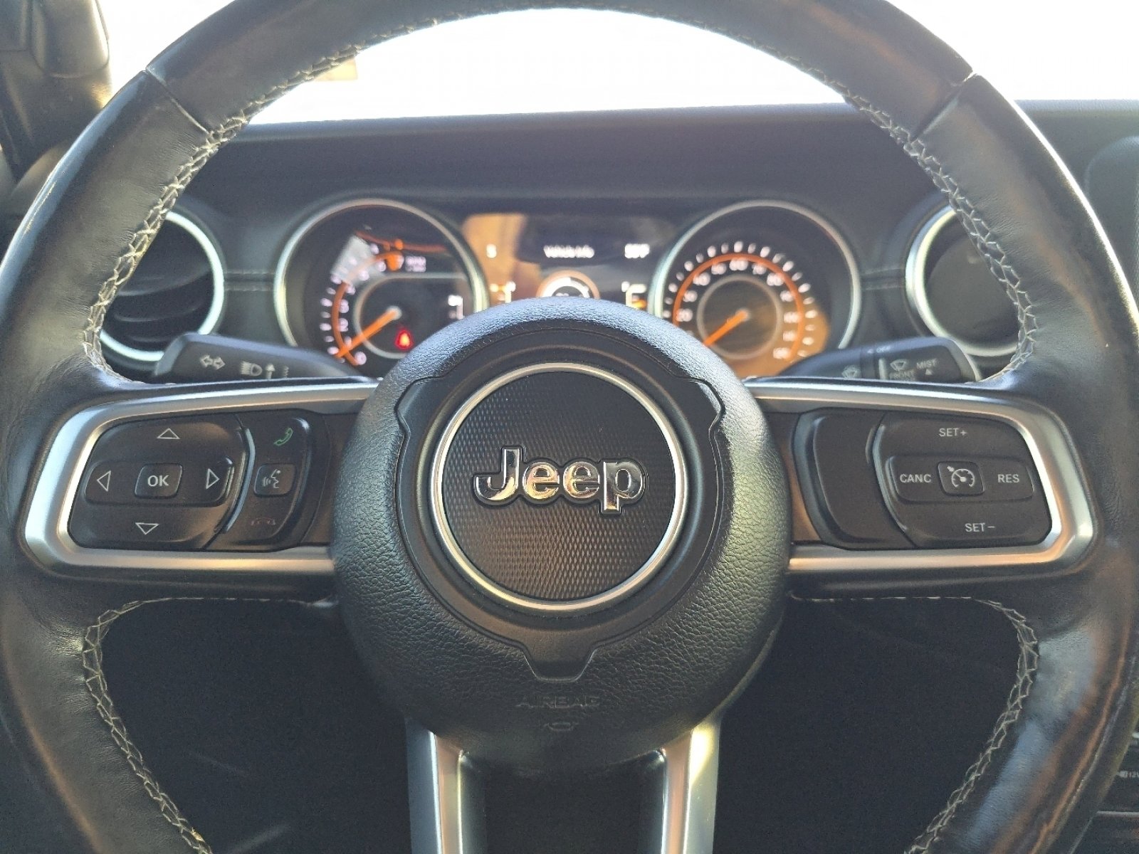 Used 2020 Jeep Gladiator Overland image 29