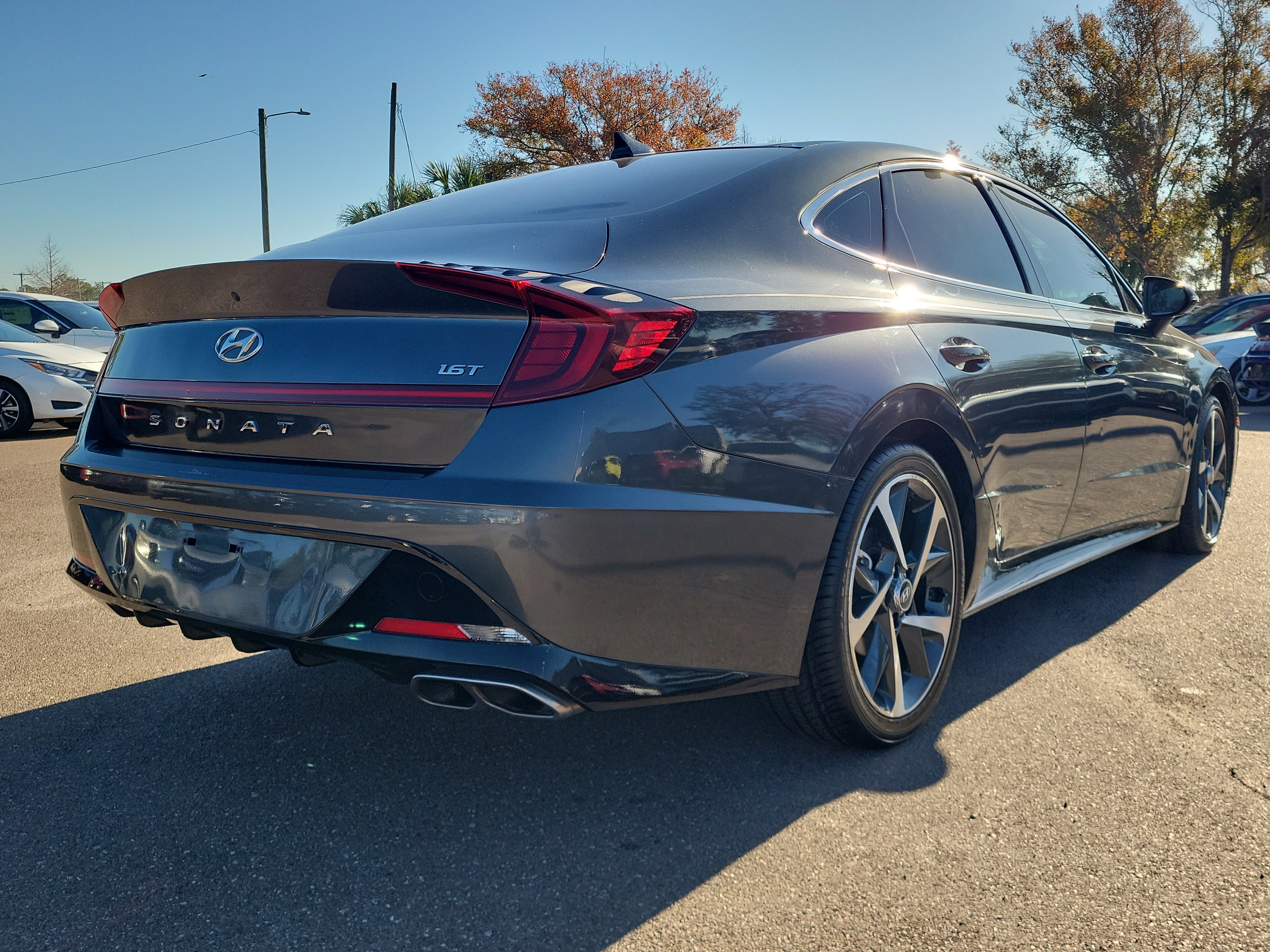Used 2023 Hyundai Sonata SEL Plus image 3