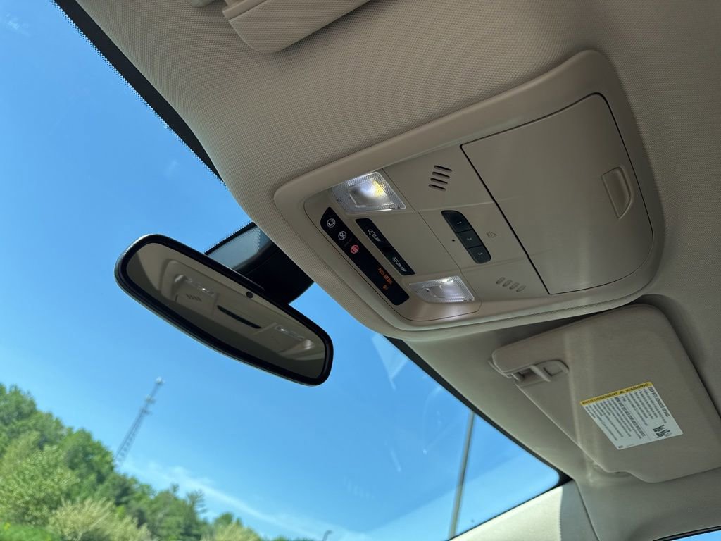Used 2019 Buick Enclave Essence FWD image 25