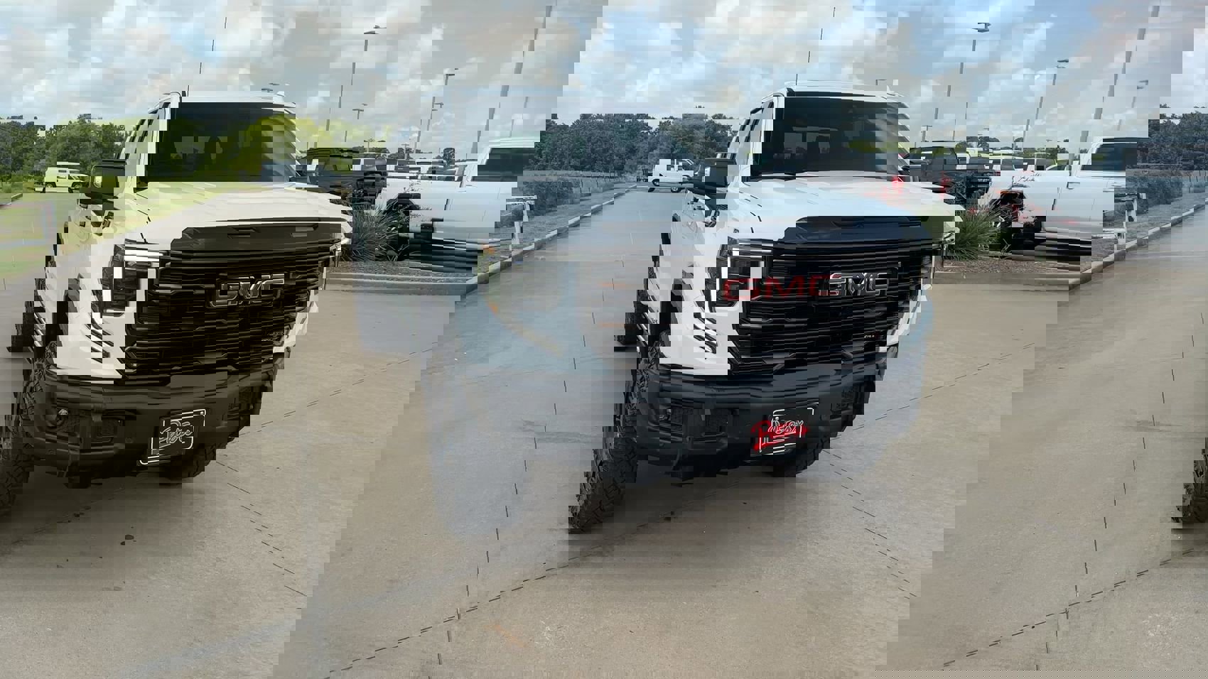 Used 2024 GMC Sierra 1500 AT4X w/ AT4X AEV Edition image 4