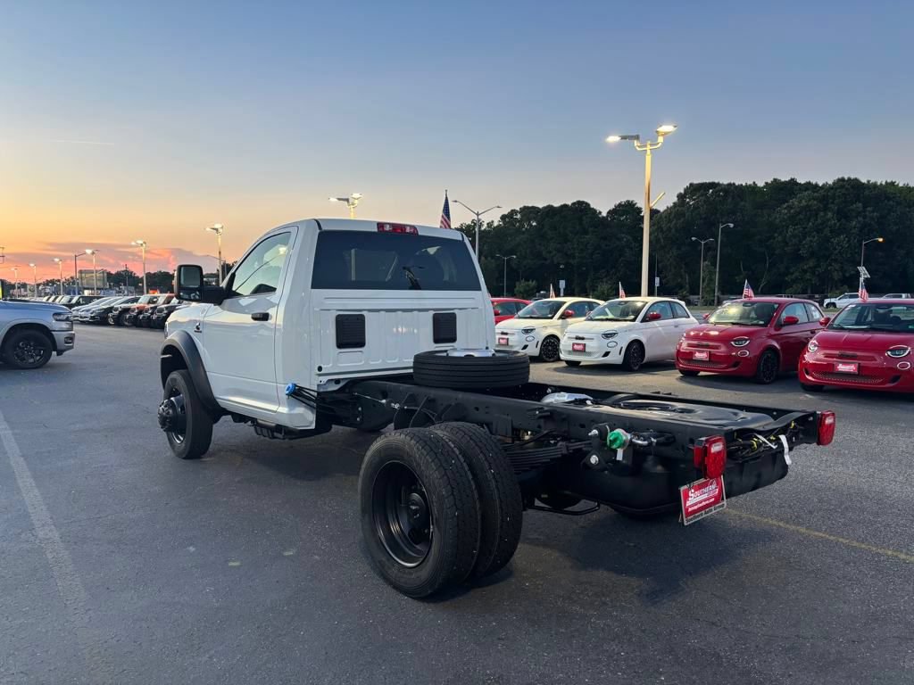 New 2024 RAM 5500 Tradesman w/ Safety Group AWD/4WD image 3