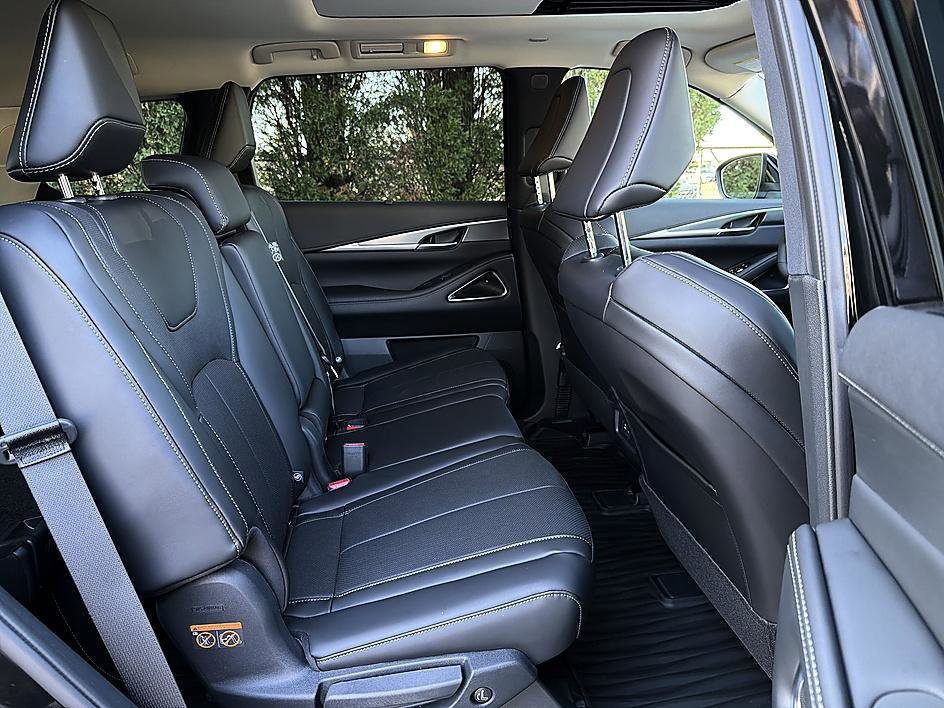 New 2026 INFINITI QX60 Luxe image 22
