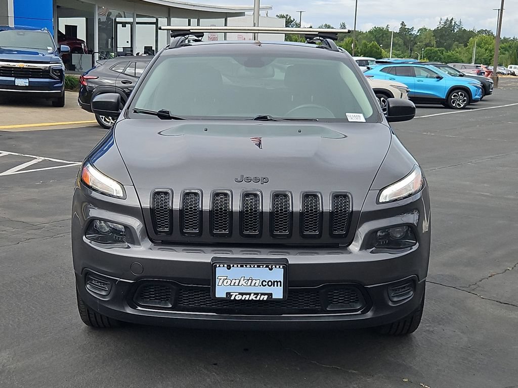 Used 2016 Jeep Cherokee Sport AWD/4WD image 9