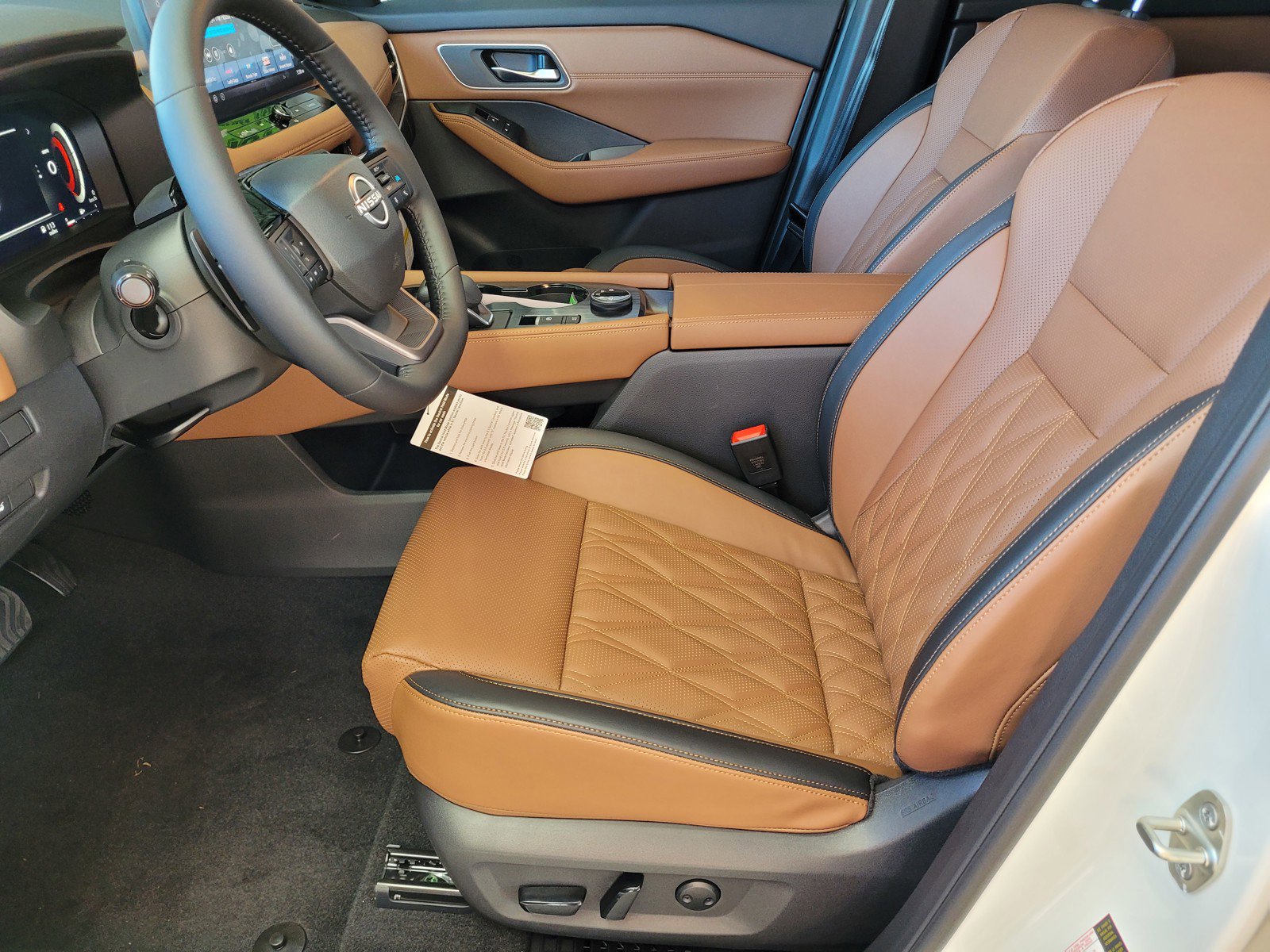 New 2026 Nissan Rogue Platinum w/ Tech Package image 9