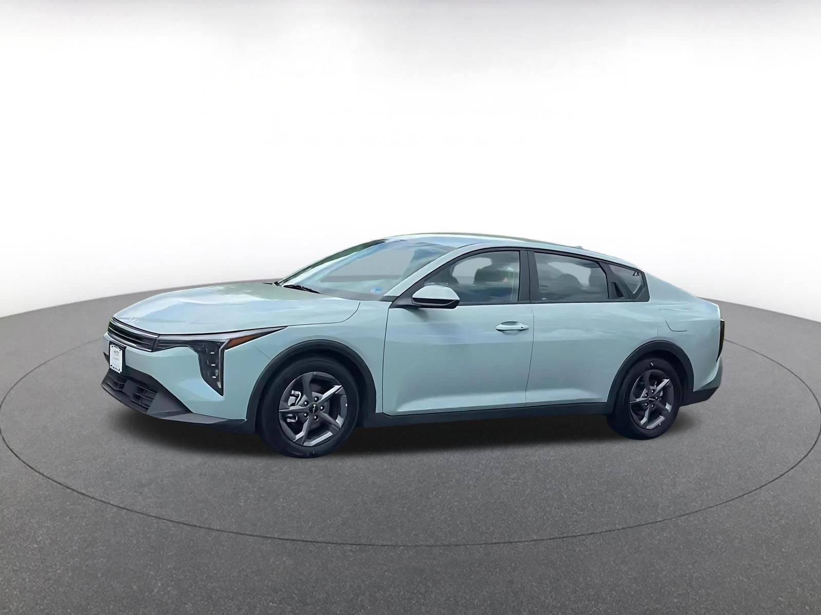 Used 2025 Kia K4 LXS FWD image 8