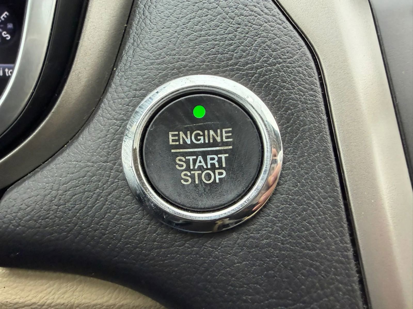 Used 2016 Ford Fusion SE w/ Equipment Group 502A image 35