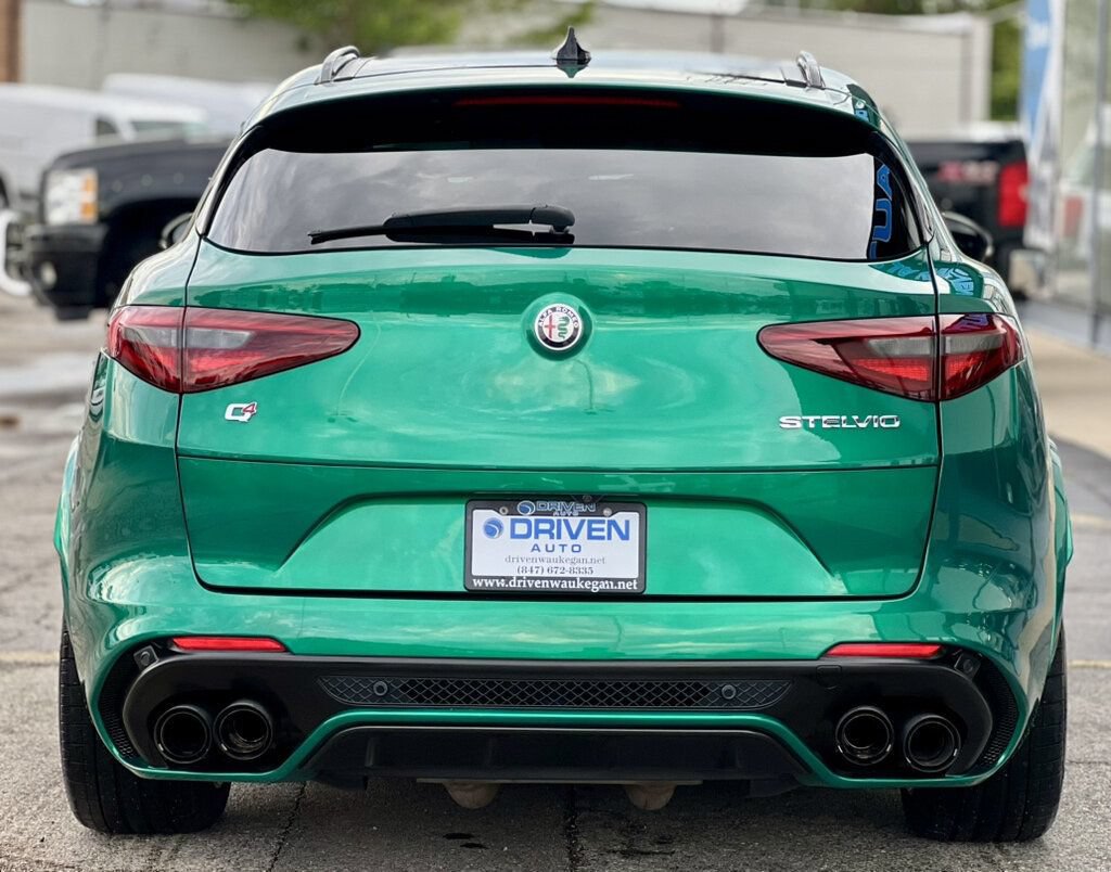 Used 2022 Alfa Romeo Stelvio Quadrifoglio w/ Active Assist Plus Package AWD/4WD image 6