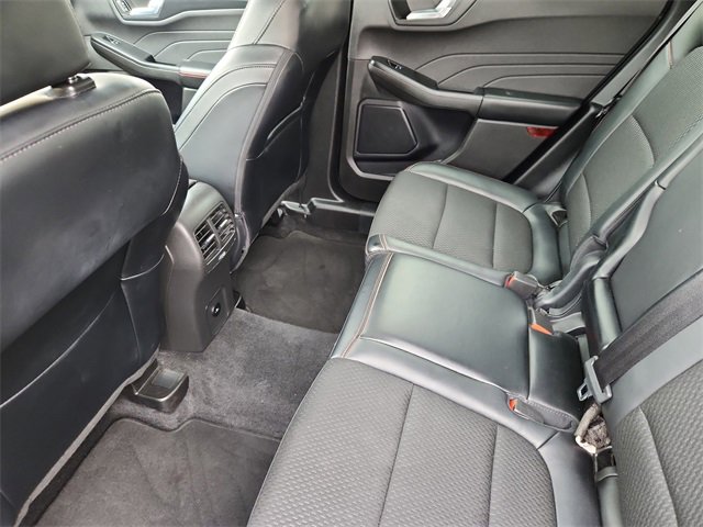 Used 2025 Ford Escape ST-Line image 14
