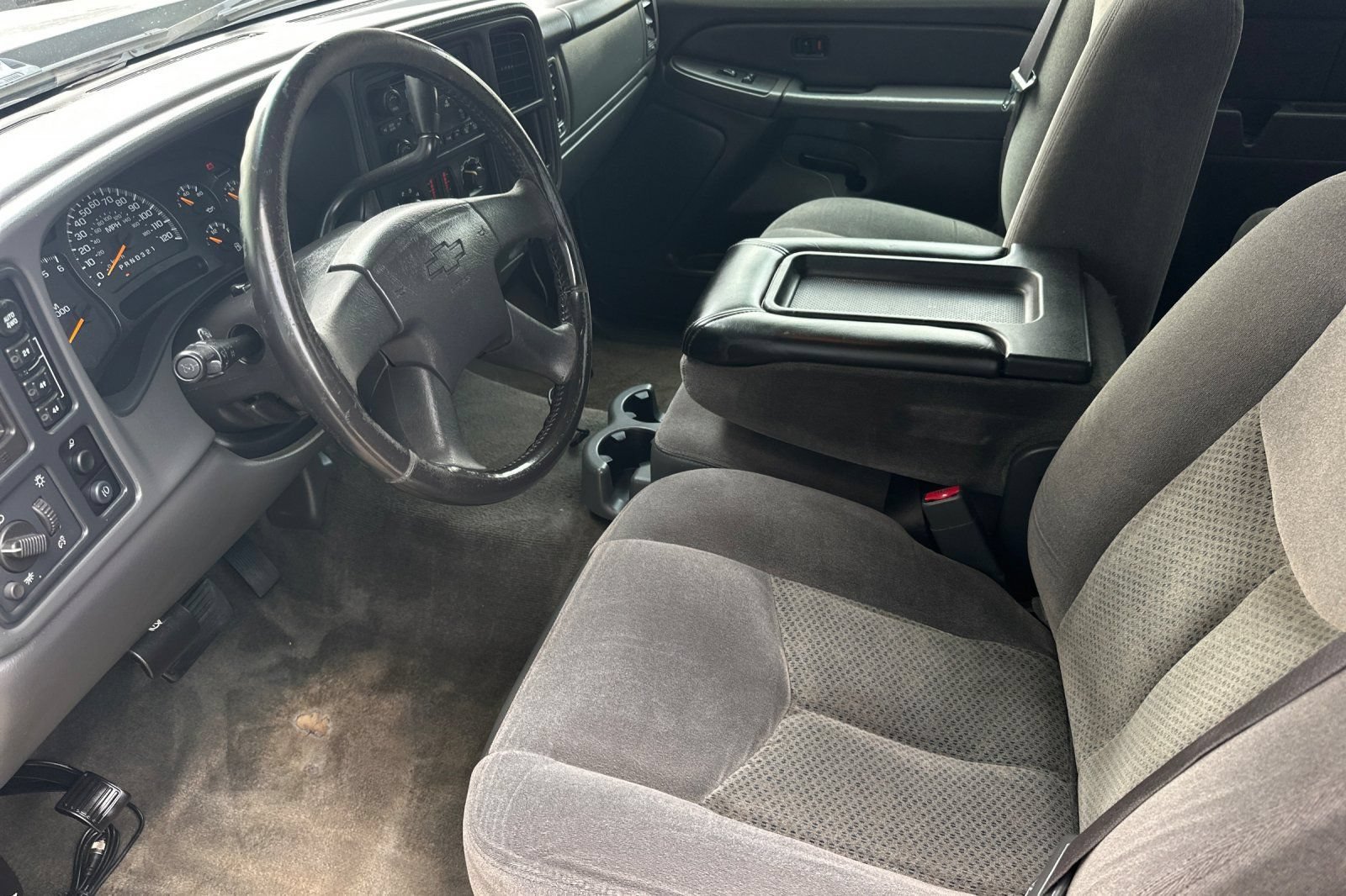 Used 2006 Chevrolet Silverado 1500 LT w/ Light Duty Power Package AWD/4WD image 9