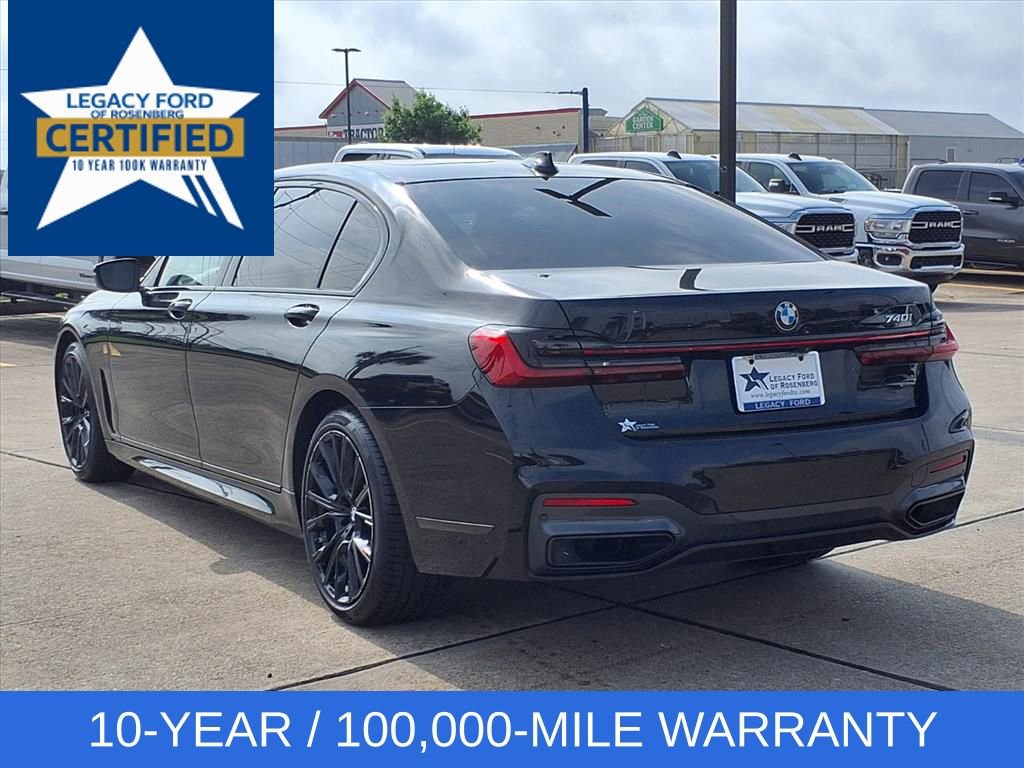 Used 2021 BMW 740i w/ M Sport Package RWD image 4