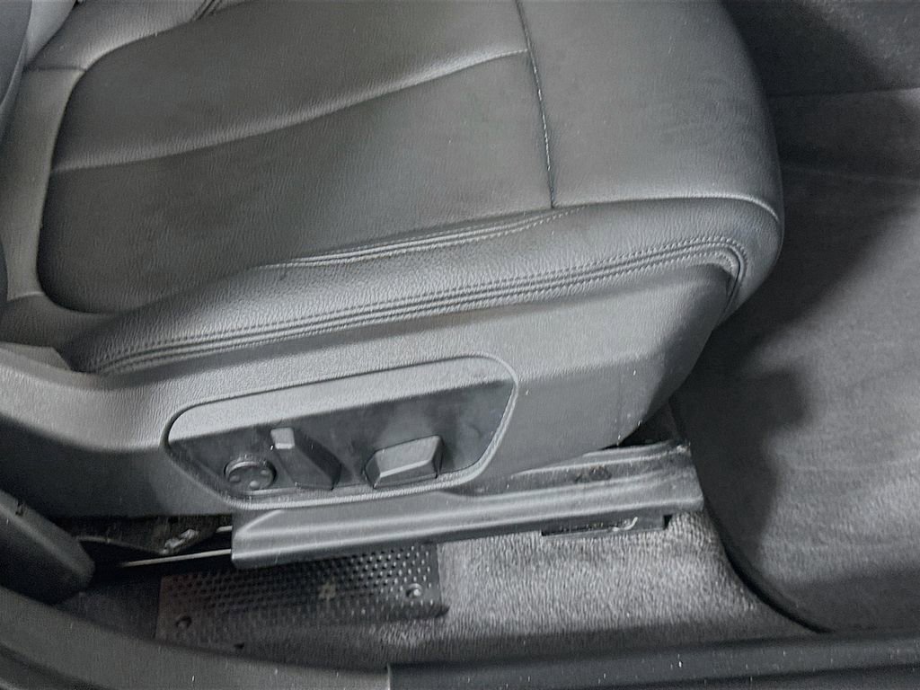 Used 2019 BMW X1 sDrive28i w/ Convenience Package image 23