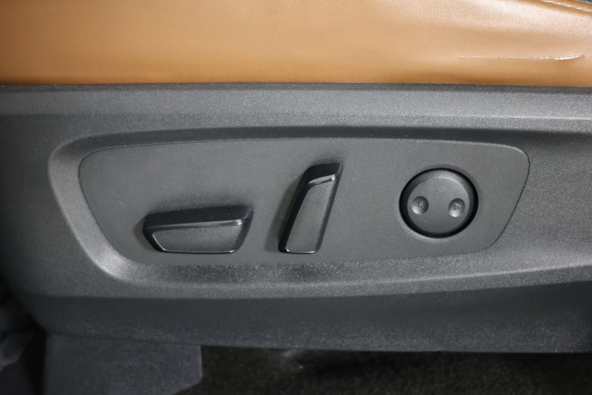 Used 2023 Nissan Pathfinder Platinum AWD/4WD image 27