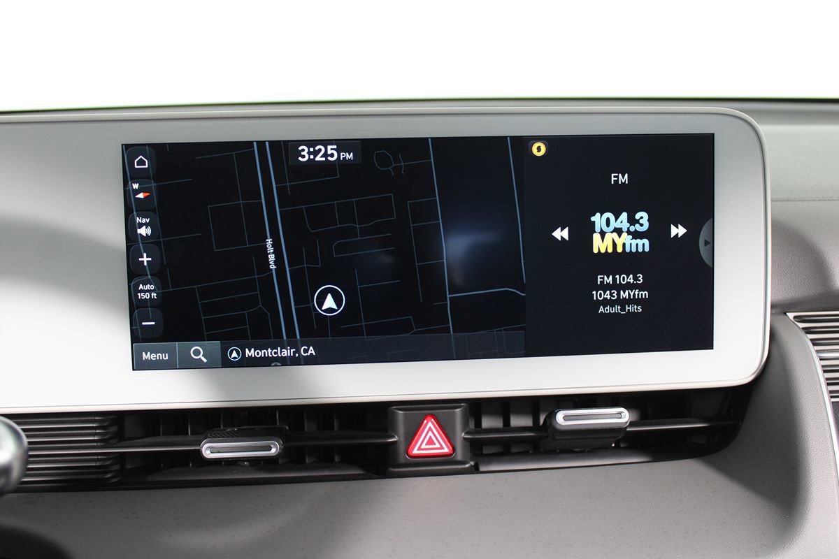 Used 2023 Hyundai Ioniq 5 SE w/ Cargo Package image 11
