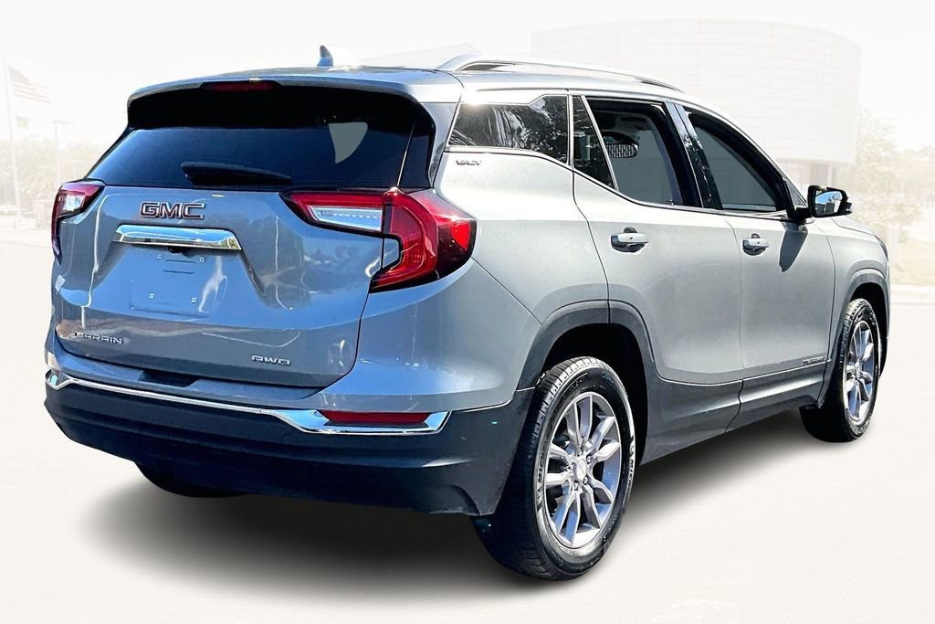 Used 2023 GMC Terrain SLT image 6