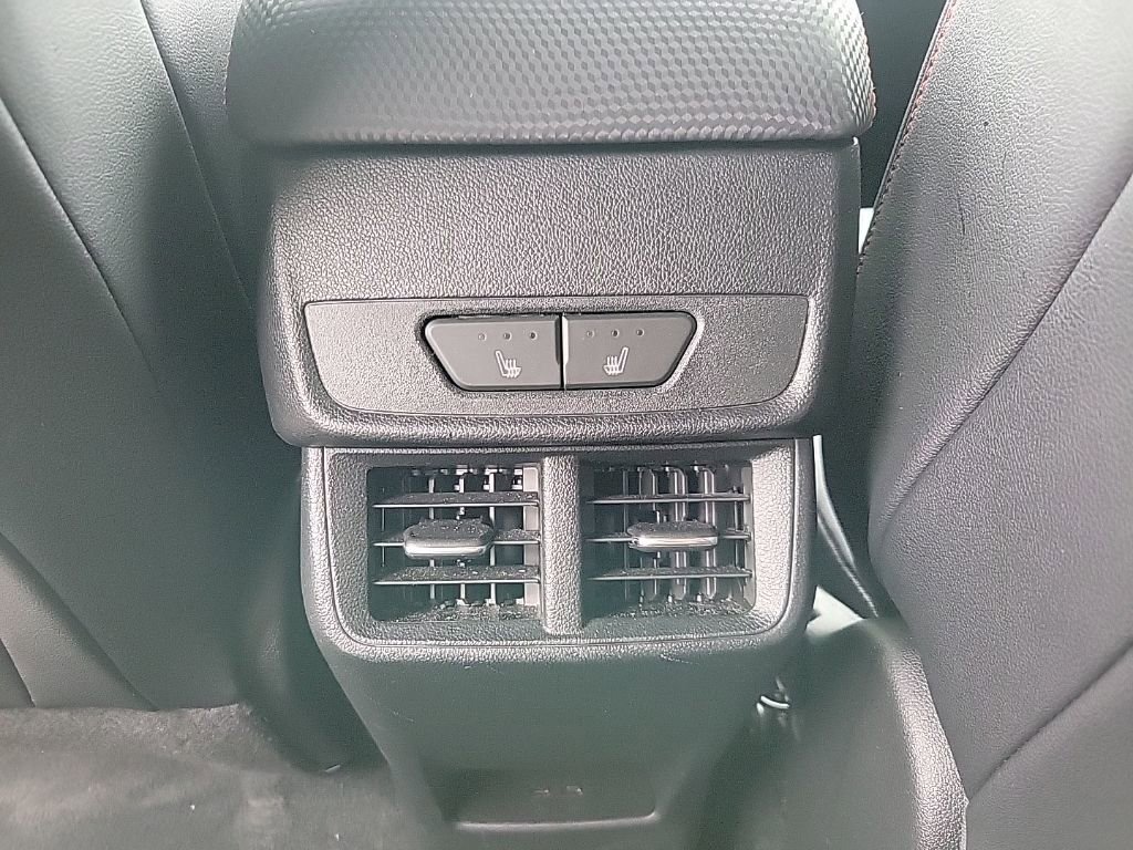 Used 2025 Chevrolet Equinox RS w/ Convenience Package III FWD image 16