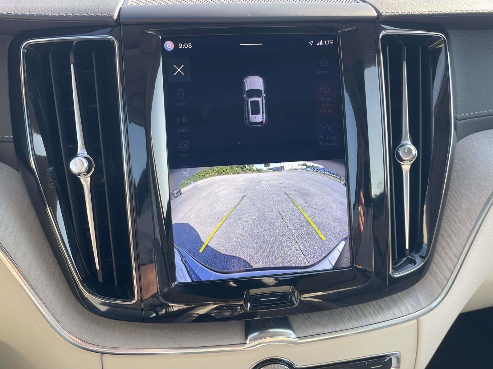 Used 2023 Volvo XC60 B5 Ultimate w/ Protection Package Premier FWD image 17