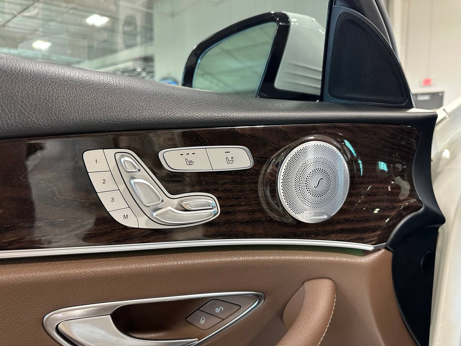 Used 2019 Mercedes-Benz E 300 image 10