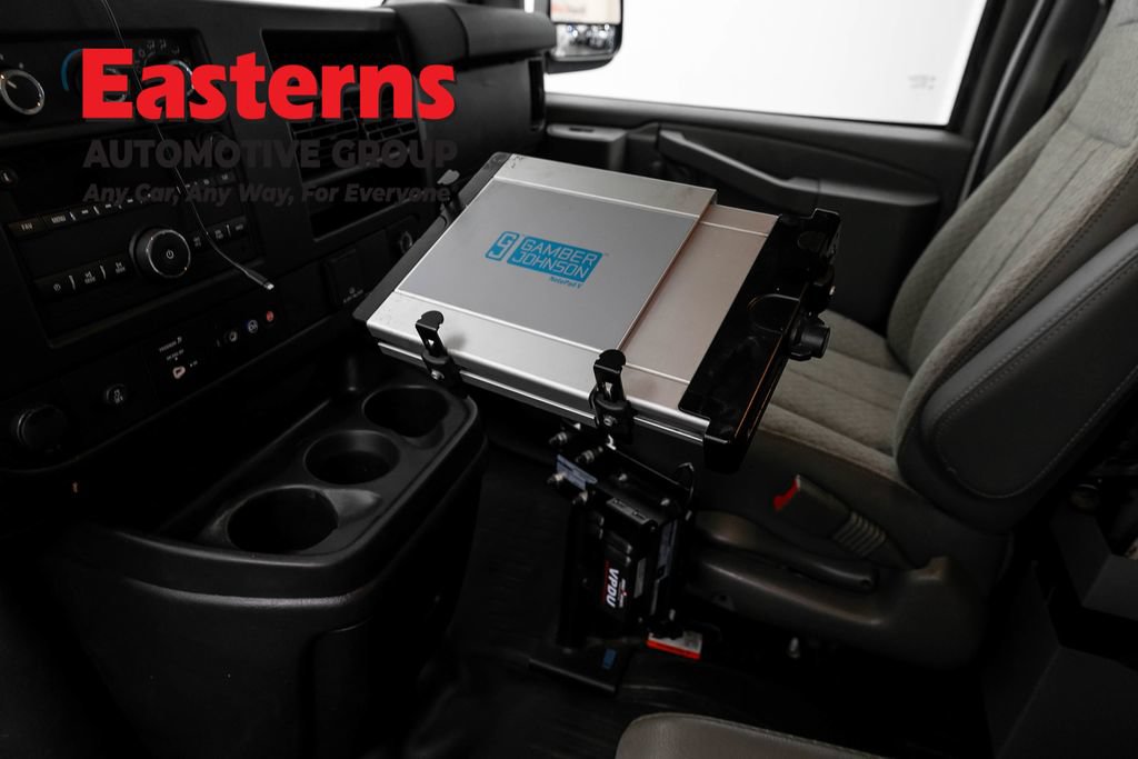 Used 2021 Chevrolet Express 2500 RWD image 17