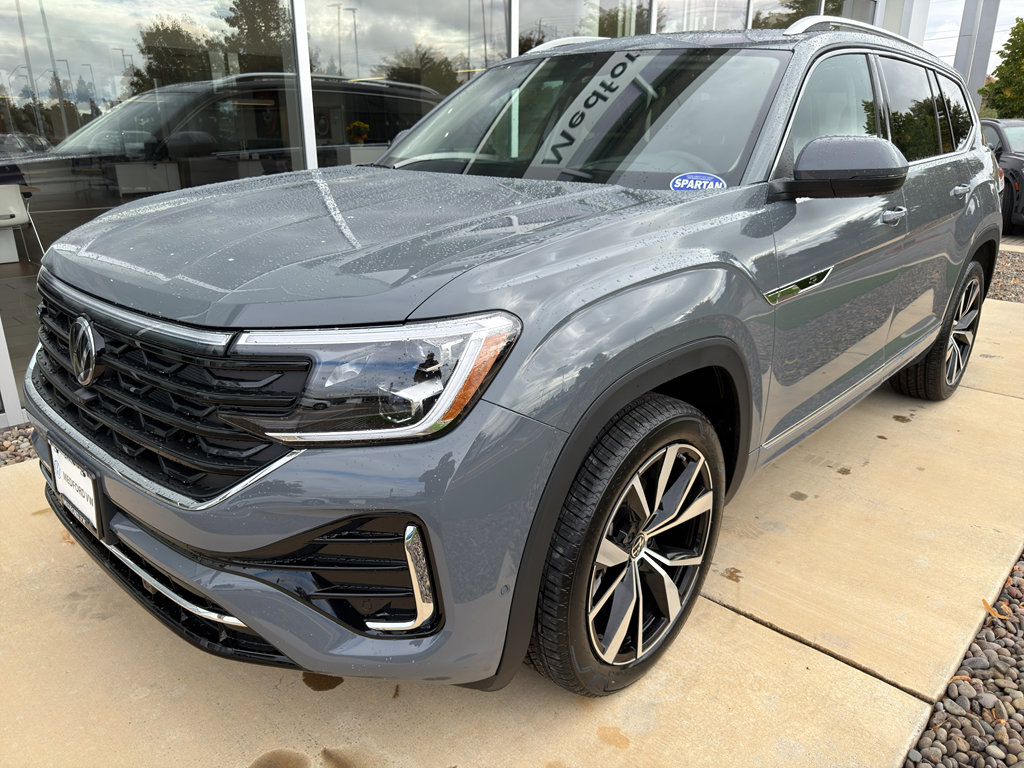 New 2026 Volkswagen Atlas SEL Premium R-Line