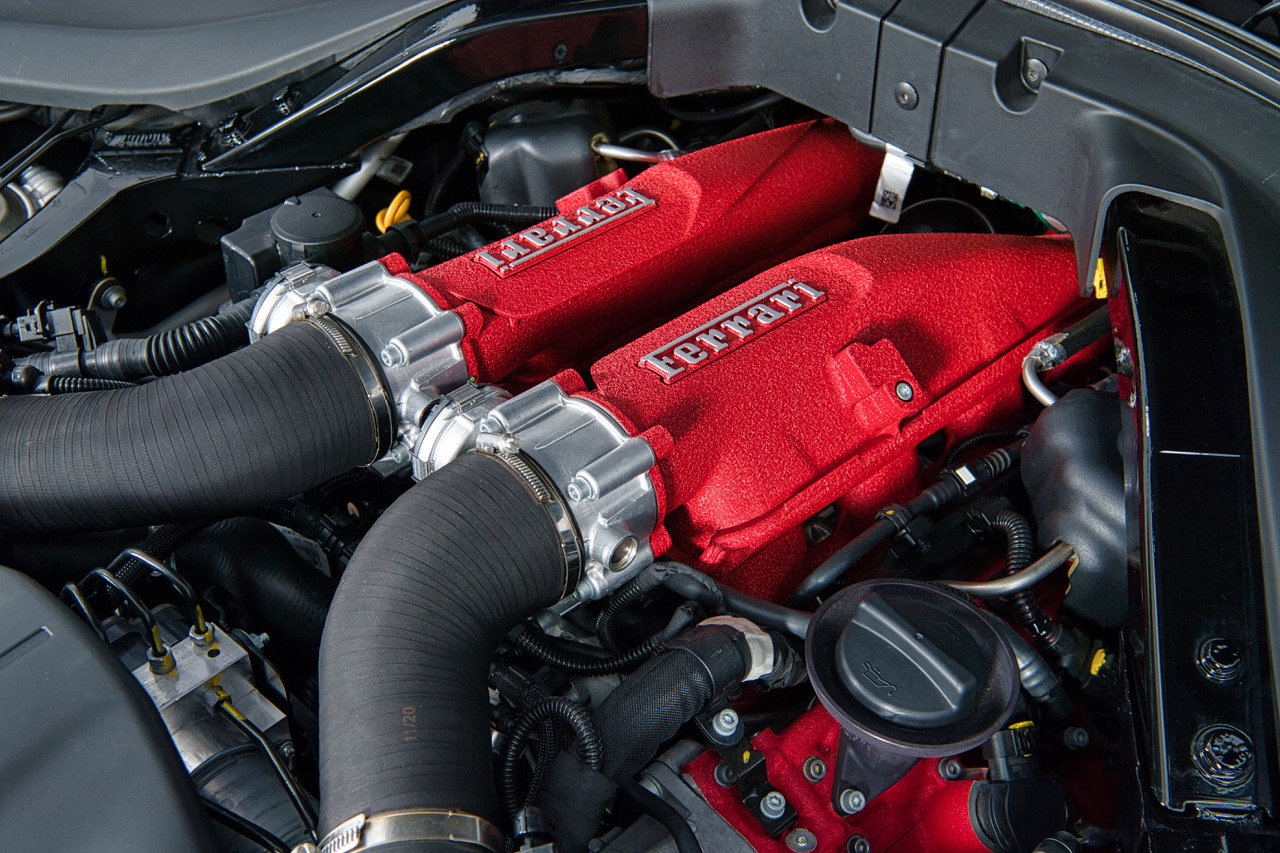 Certified 2021 Ferrari Roma RWD image 25