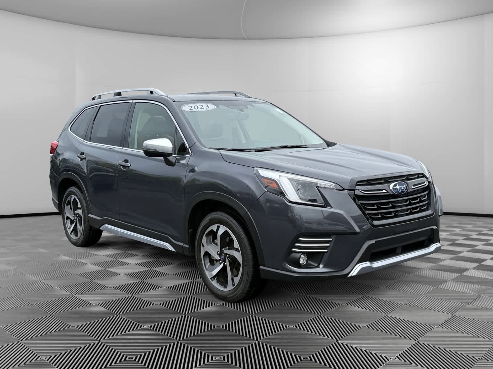 Used 2023 Subaru Forester Touring image 7
