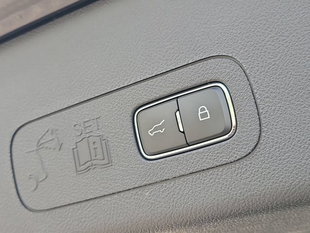 Used 2025 Lincoln Aviator Reserve w/ Illumination Package RWD image 8