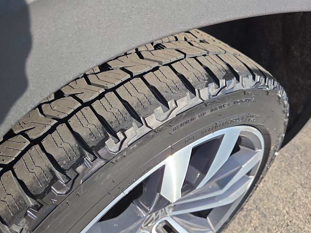 Used 2020 Volkswagen Atlas Cross Sport SEL Premium R-Line image 39