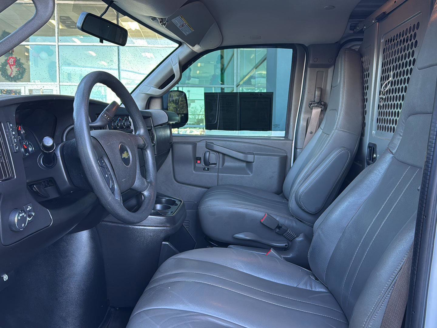 Used 2022 Chevrolet Express 2500 w/ Driver Convenience Package image 8